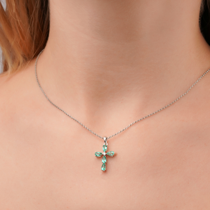 Золотий хрестик з смарагдами та діамантом 50933/02/1/11442