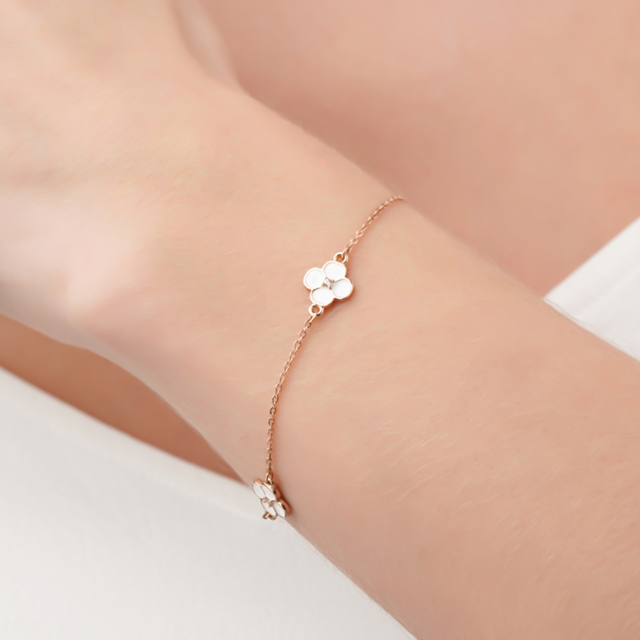 Золотой браслет с белой эмалью и фианитами 7256/66024-3/01/0/345