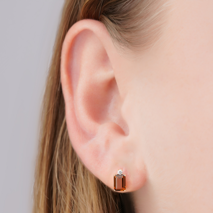 Золотые серьги-пуссеты с коричневым турмалином и фианитом 540081/01/0/7492