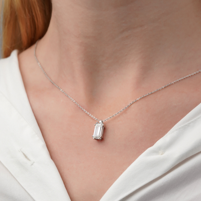 Золотое колье с экобриллиантом. Артикул 56914/66024-3-L/02/1/11947