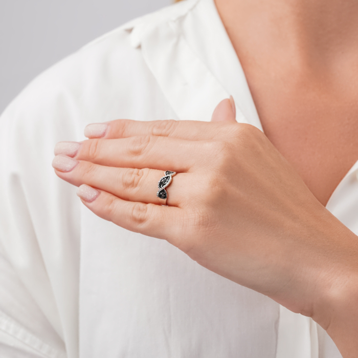 Каблучка з білого золота з діамантами 53142/02/1/11774