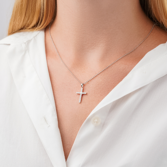 Хрест з білого золота з діамантами 51907/02/1/8582