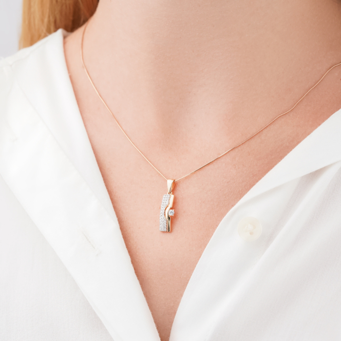 Золота підвіска з фіанітами F-2546-P/01/1