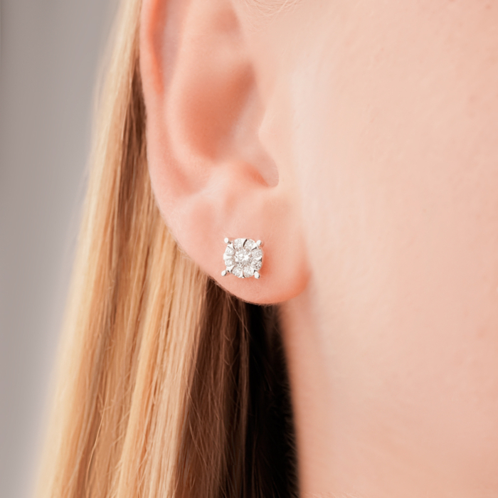 Золоті сережки-пусети з діамантами 51801/02/1/9226