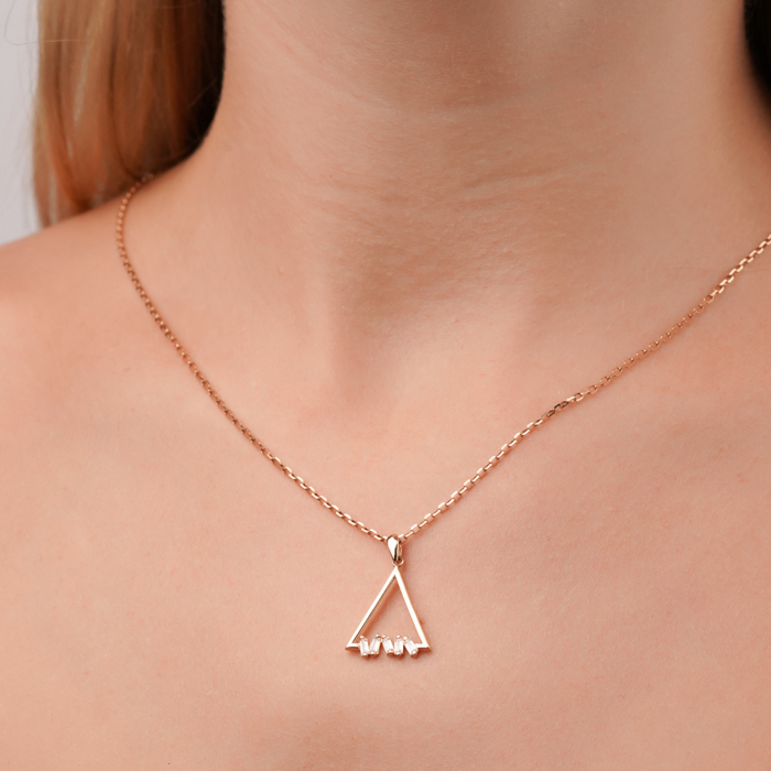 Золота підвіска з фіанітами P-880-P/01/1