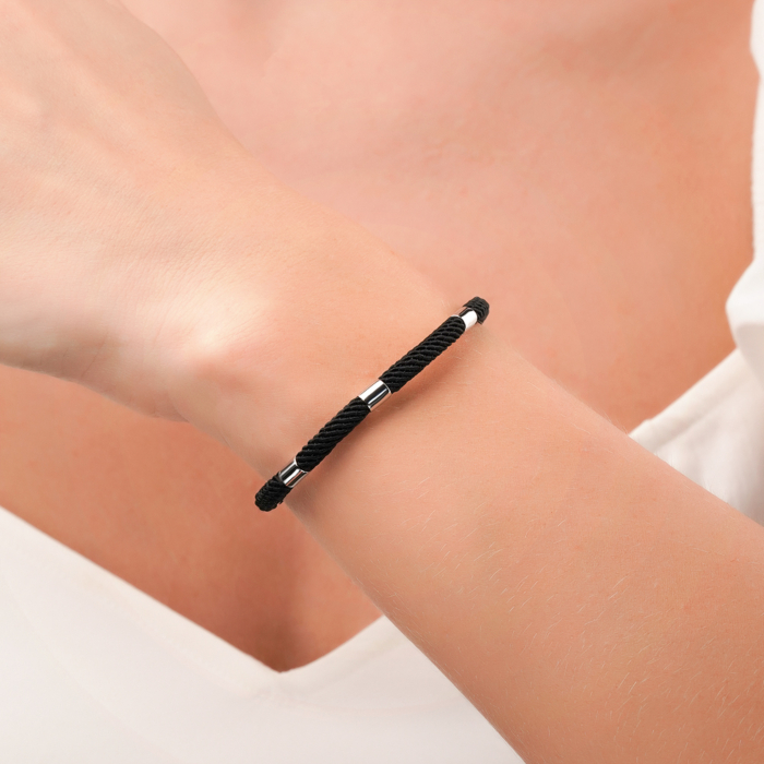 Золотий браслет з вставкою синтетичного шнурка 07161-45/02/1