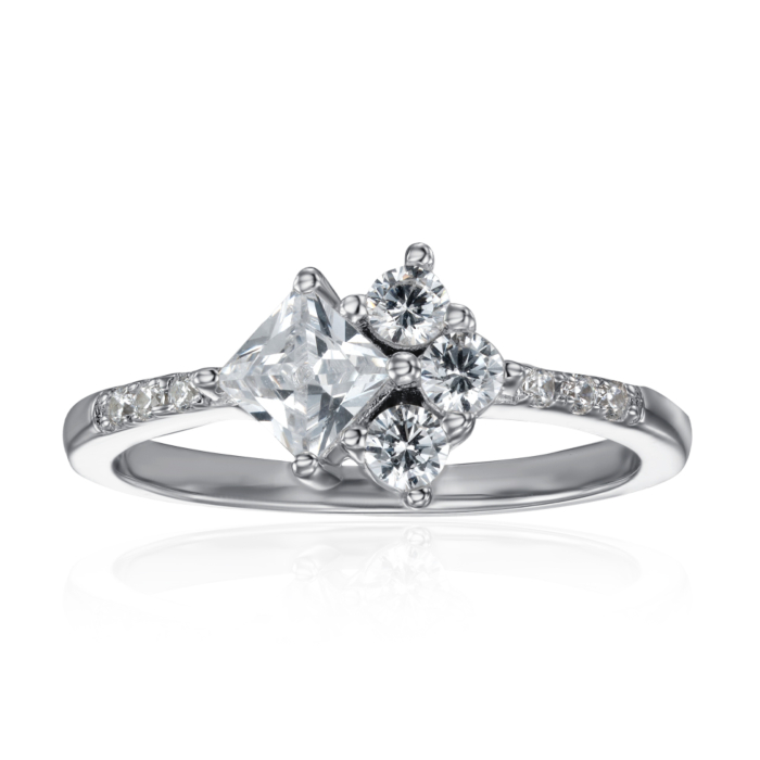 Серебряное кольцо с фианитами. Артикул GR02612A-R/12/1