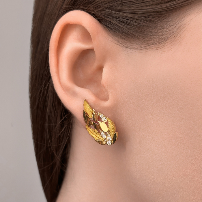 Золотые серьги Magerit с бриллиантами. Артикул 2003.1/05/0/11960