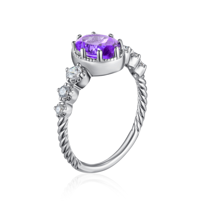 Серебряное кольцо с аметистом и фианитами. Артикул KRS_623-AM-R/12/5272