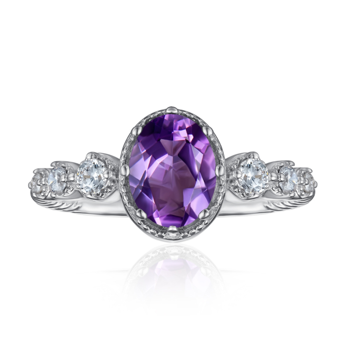 Серебряное кольцо с аметистом и фианитами. Артикул KRS_623-AM-R/12/5272