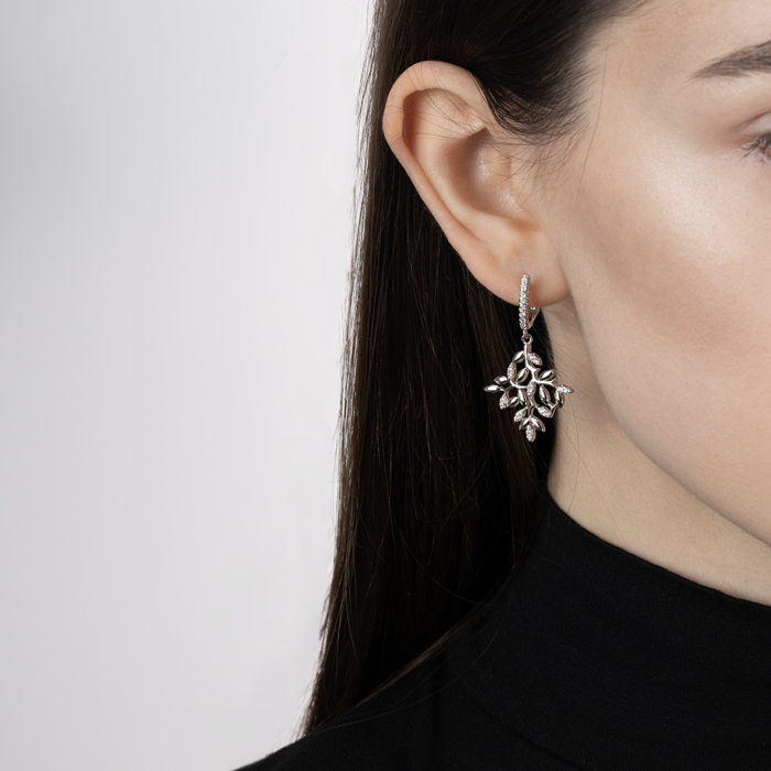 Серебряные серьги с фианитами. Артикул ME12085D-E/12/1