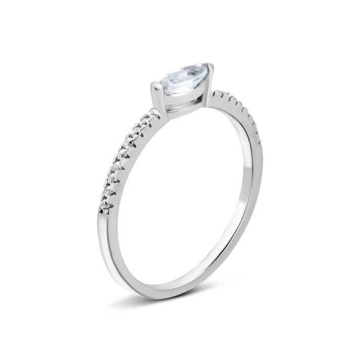 Серебряное кольцо с топазом и фианитами. Артикул UG5R36587 к топ