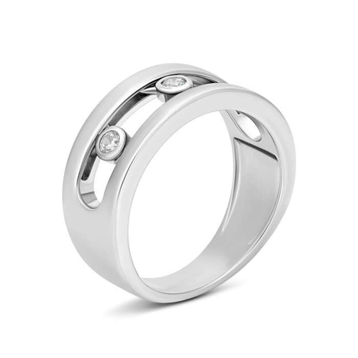 Серебряное кольцо с фианитами. Артикул UG5R38484