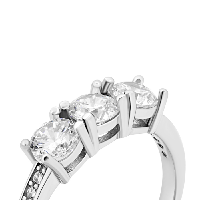 Серебряное кольцо с фианитами. Артикул UG5RIV7001-1