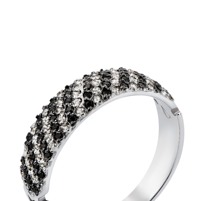 Серебряное кольцо с фианитами (00526/12/1/7 (с00526/ч)