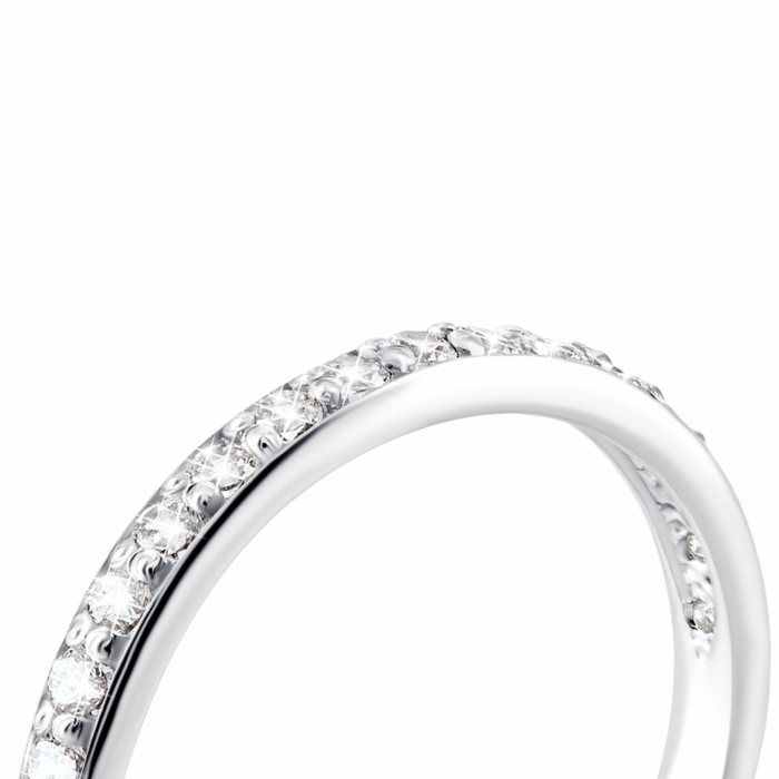 Серебряное кольцо с фианитами.Артикул UG5500462-Р