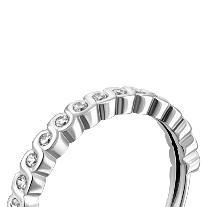 Серебряное кольцо с фианитами.Артикул UG81098б