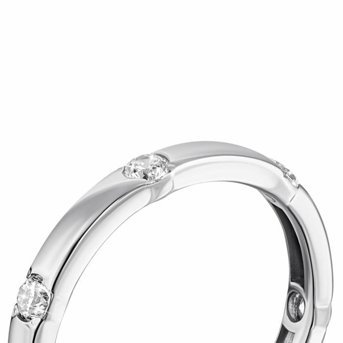 Срібна каблучка з фіанітами. Артикул UG5КВ2537.3ск