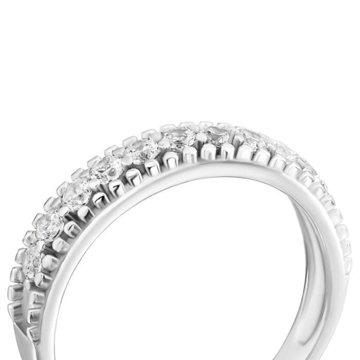 Серебряное кольцо с фианитами.Артикул UG5SZDR11138