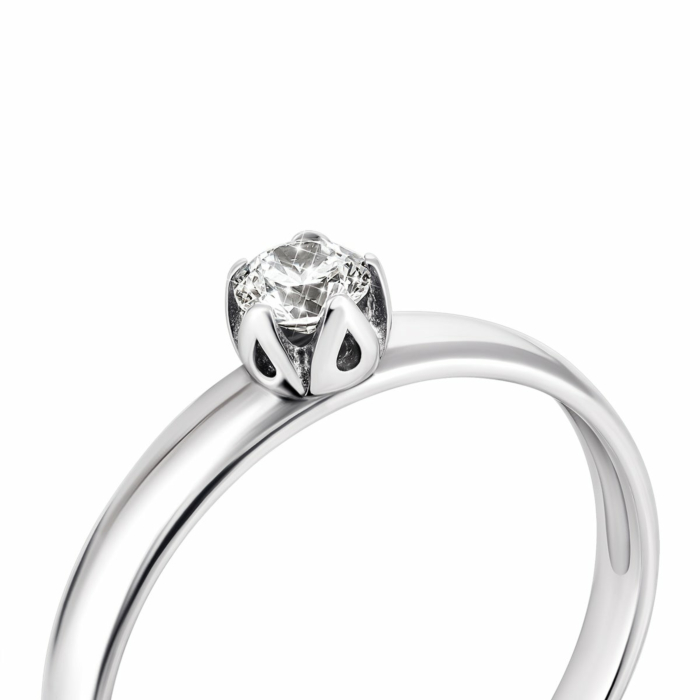 Срібна каблучка з фіанітом. Артикул UG5КВ826с