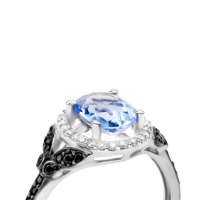 Серебряное кольцо с голубым кварцем и фианитами. Артикул UG51518чб/1р-QTANZ