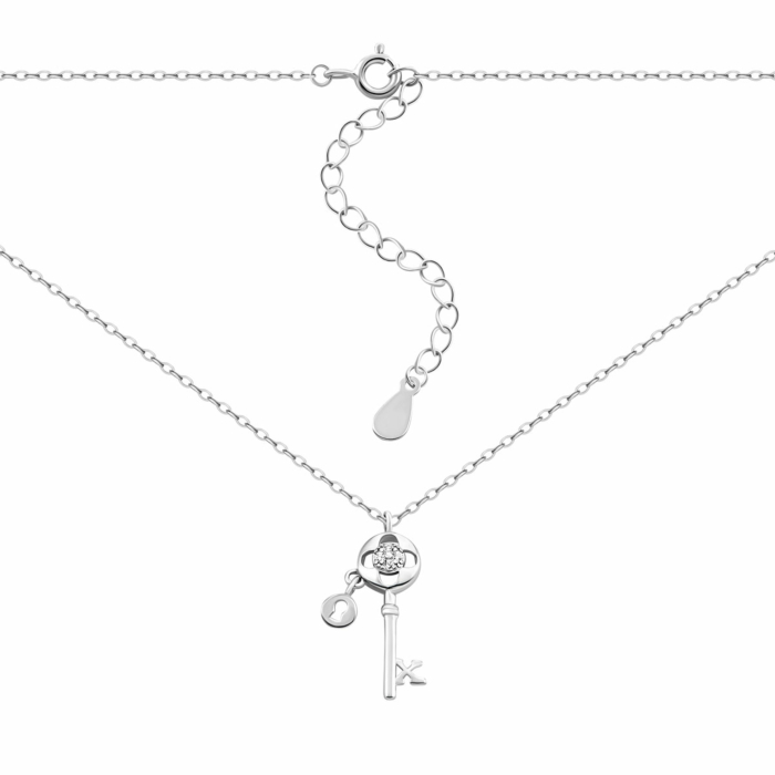 Серебряное колье с фианитами.Артикул UG55D14388