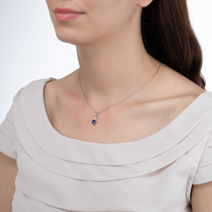 Срібна підвіска з сапфіром і фіанітами. Артикул 35664/12/1/3976