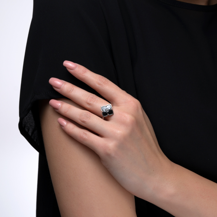 Серебряное кольцо с керамикой и фианитом. Артикул SR2786-B-R/12/1