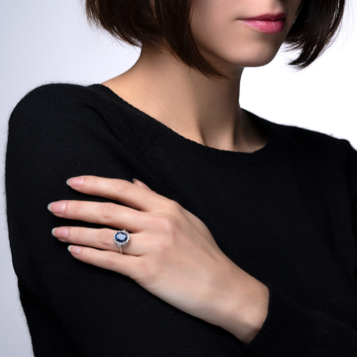 Серебряное кольцо с сапфиром. Артикул GRE1548-R/12/9551