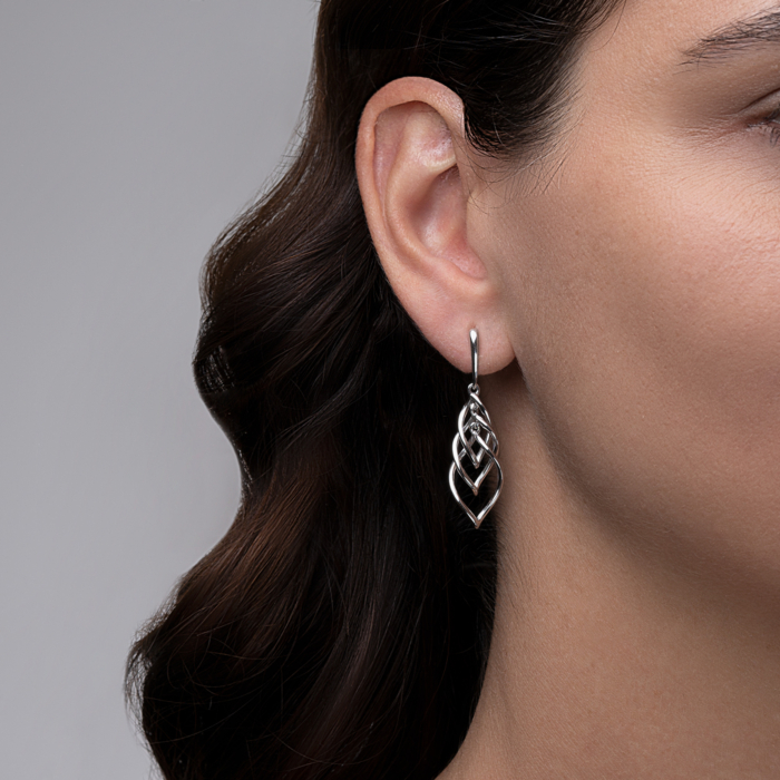 Срібні сережки-підвіски без вставки. Артикул 40700/12/1