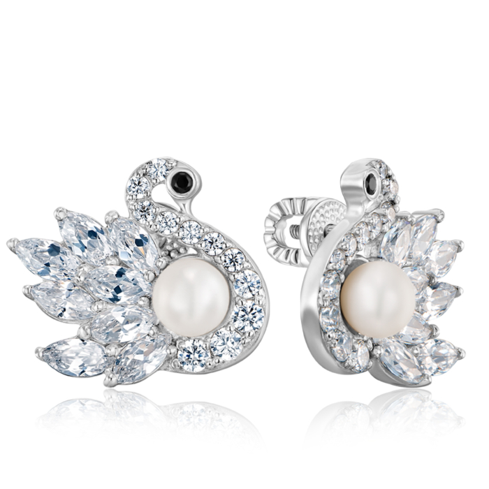 Серебряные серьги-пуссеты «Лебеди» с жемчугом. Артикул 41106/12/1/3979