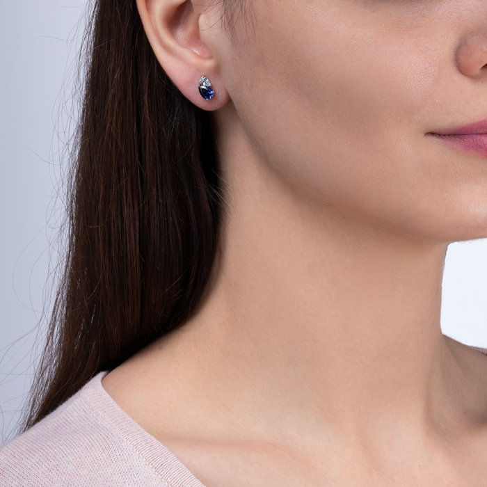 Серебряные серьги-пуссеты с сапфиром. Артикул 41130/12/1/3996