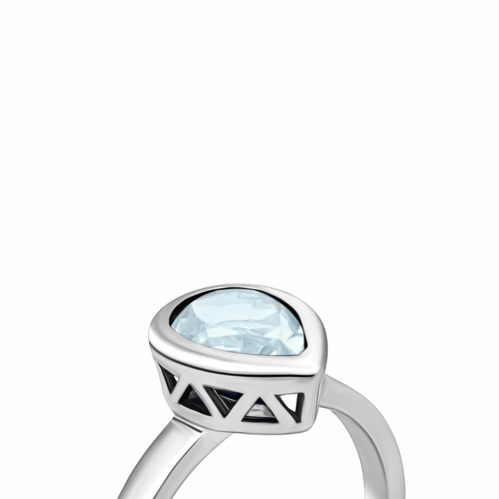 Серебряное кольцо с топазом.Артикул UG5SR22365 к топ