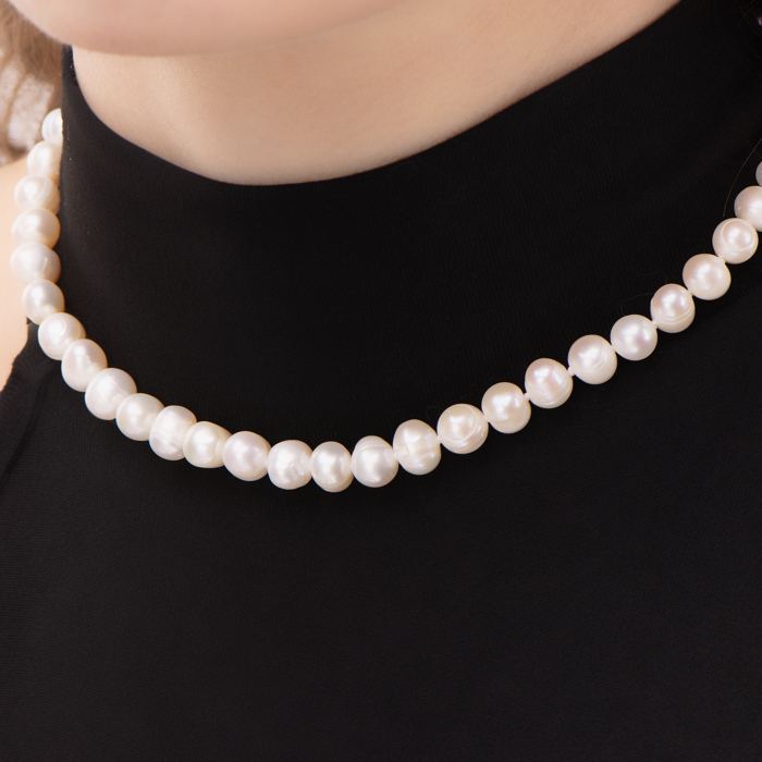 Серебряное колье с жемчугом. Артикул UG5PS7638б