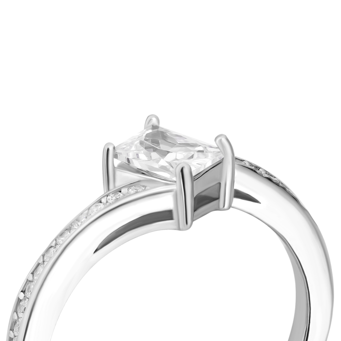 Серебряное кольцо с фианитами. Артикул UG5SZDR00257
