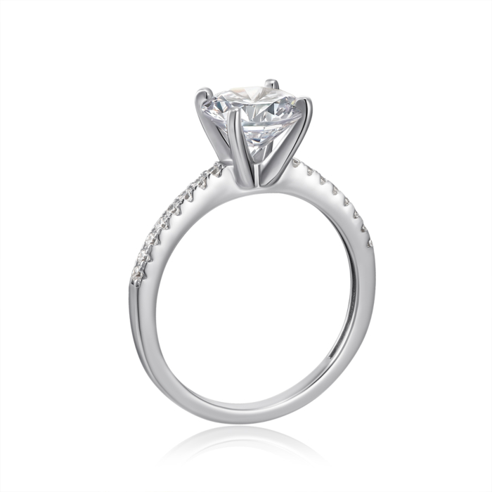 Серебряное кольцо с фианитами. Артикул SZDR01038-R/12/1