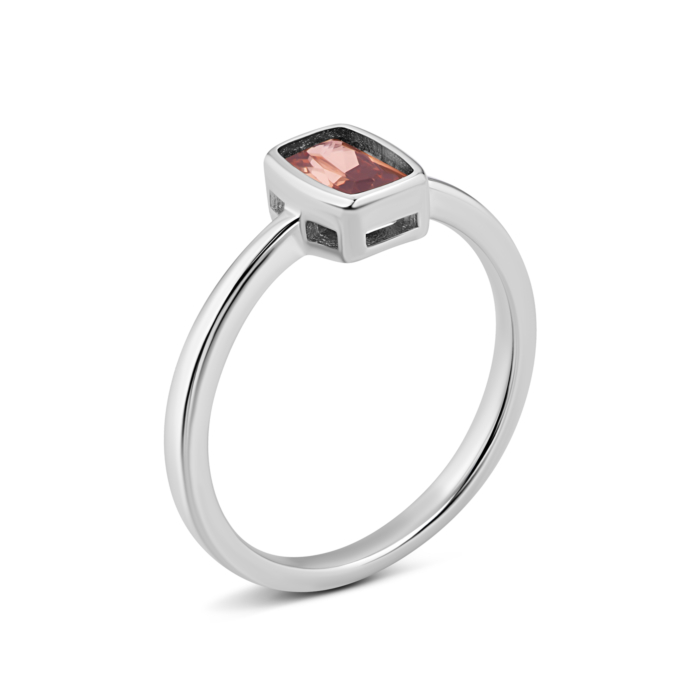 Срібна каблучка з фіанітами. Артикул UG5SZDR03052