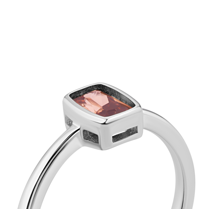 Срібна каблучка з фіанітами. Артикул UG5SZDR03052