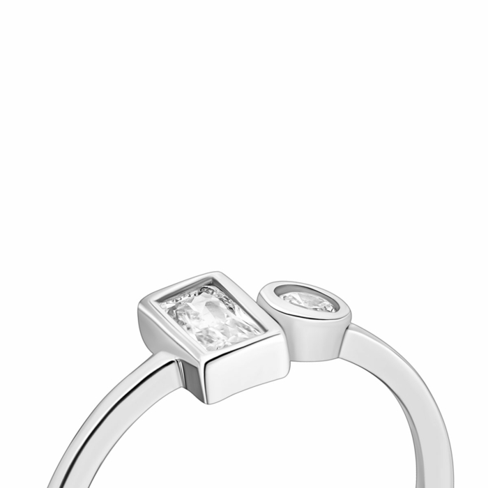 Срібна каблучка з фіанітами. Артикул UG5SZDR09713