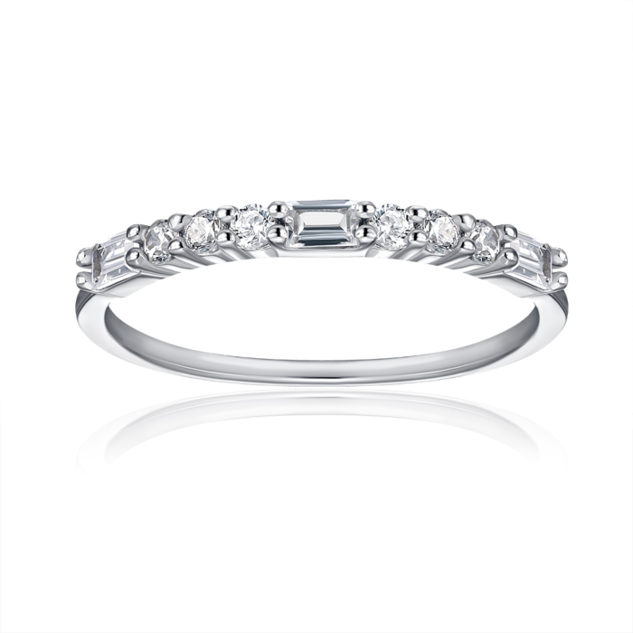 Серебряное кольцо с фианитами. Артикул SZDR15658-R/12/1