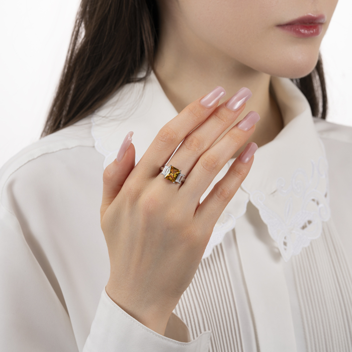 Серебряное кольцо с фианитами. Артикул TK0001-R/12/2954