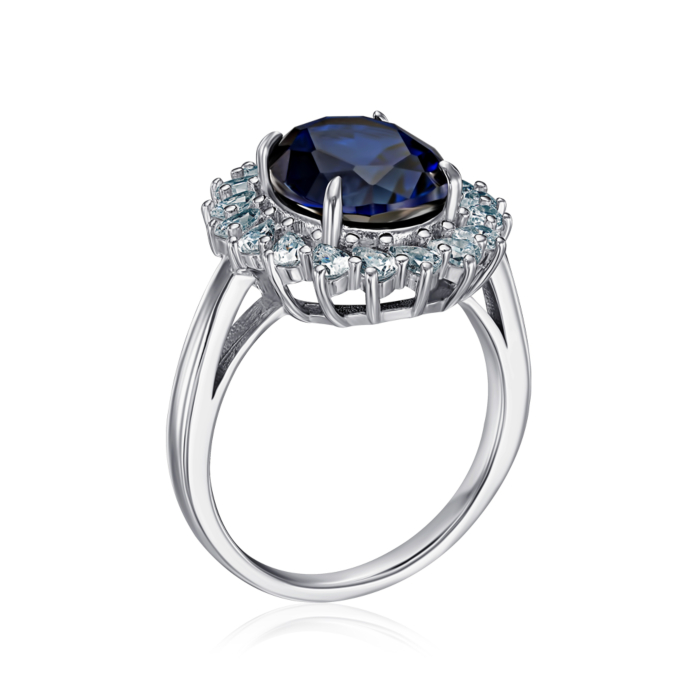 Срібна каблучка з сапфіром та фіанітами. Артикул TR-1133-BL-7-S-R/12/21219