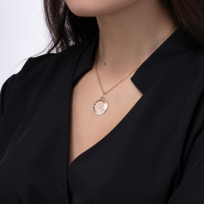 Золота підвіска-літера «В». Артикул 30567-В/01/0