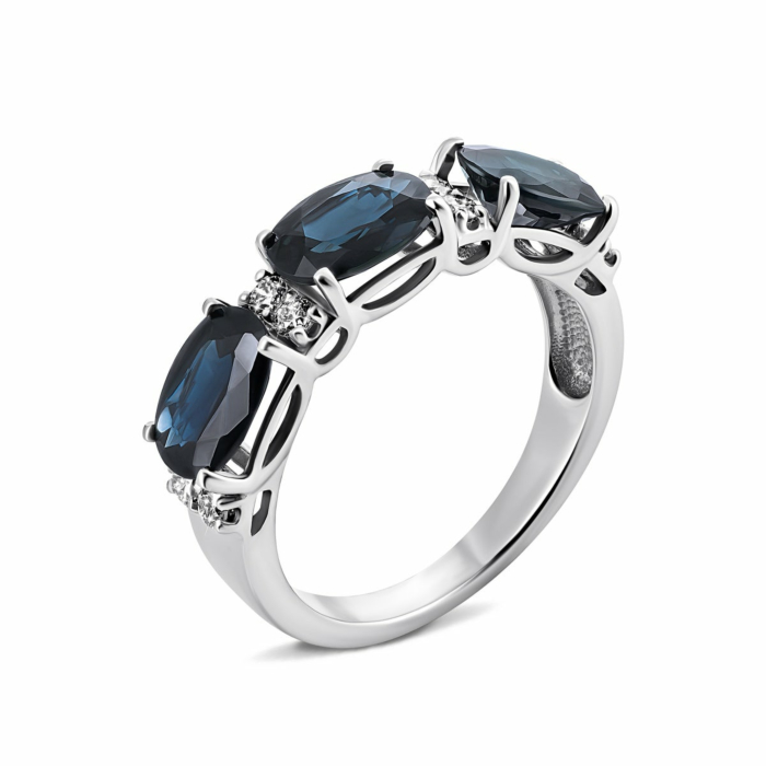 Золотое кольцо с бриллиантами и сапфирами. Артикул UG553515/02/1/8503