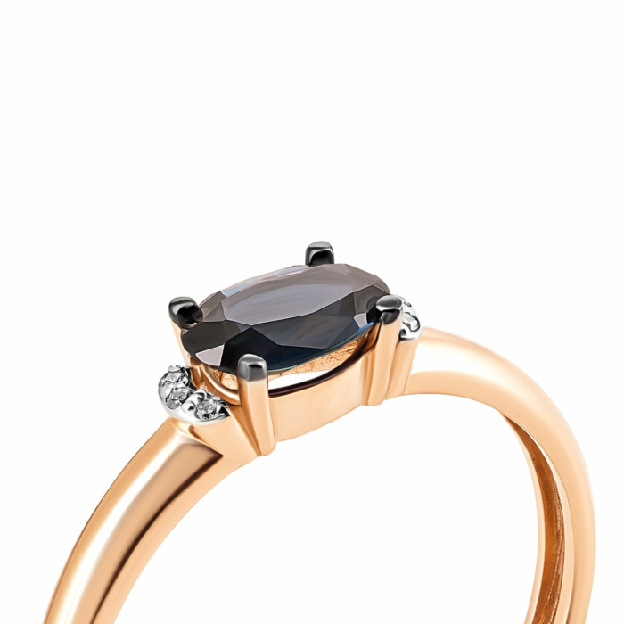 Золота каблучка з діамантами і сапфіром. Артикул UG553543/01/1/8121