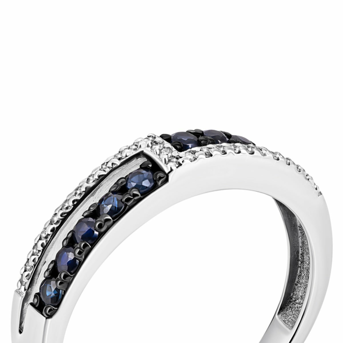 Золотое кольцо с бриллиантами и сапфирами. Артикул UG553594/02/1/10356