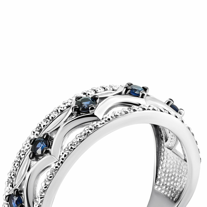 Золотое кольцо с бриллиантами и сапфирами. Артикул UG5800072/02/1/8120