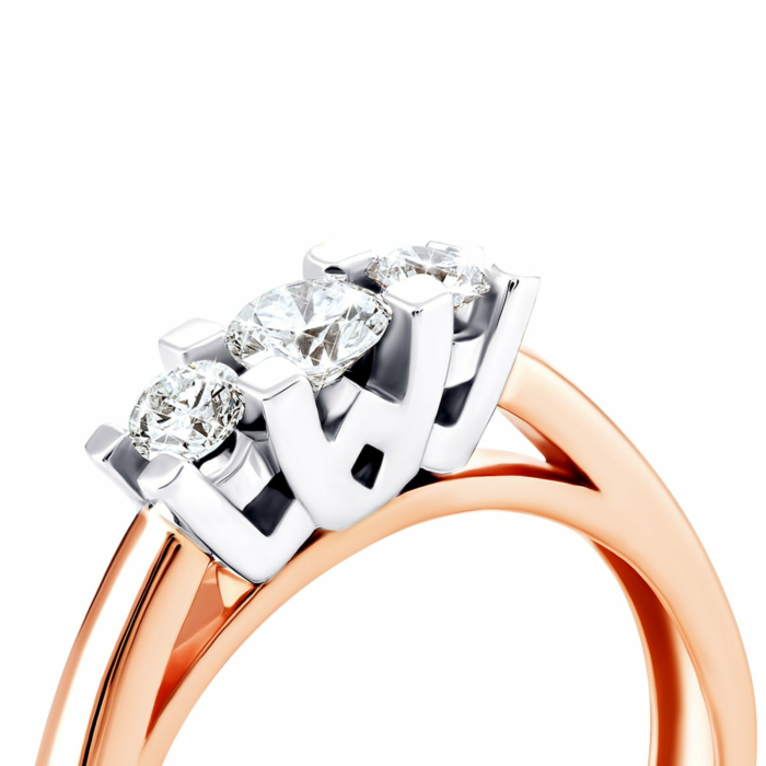 Золотое кольцо с бриллиантами. Артикул UG5КДz7545