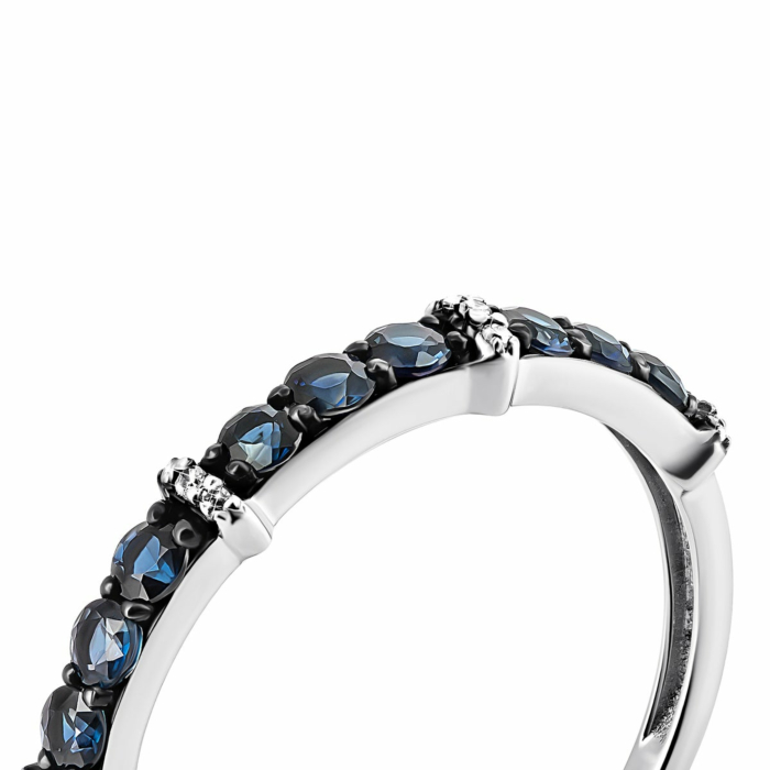 Золотое кольцо с сапфирами и бриллиантами. Артикул UG553585/02/1/10380