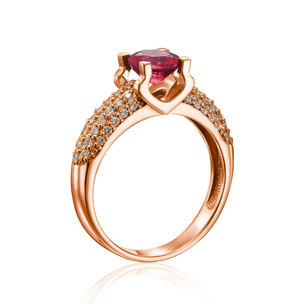 Золотое кольцо с рубином и бриллиантами. Артикул 52234/1руб